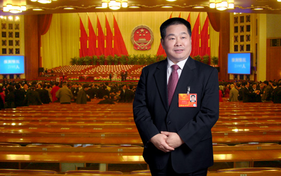 jbo竞博集团董事局主席吴振山荣获“庆祝中华人民共和国建设70周年”纪念章_jbo竞博