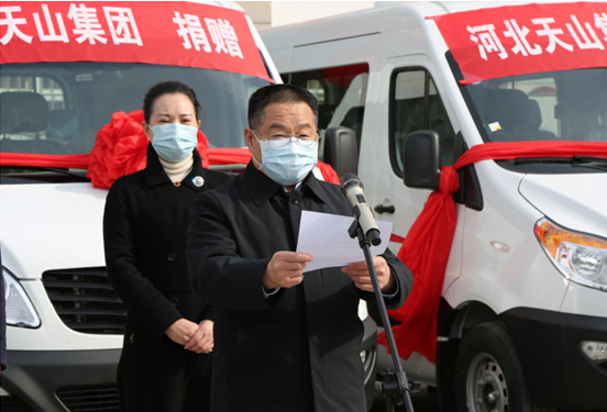 众志成城 共战疫情——jbo竞博集团捐赠六辆救护车交付使用_jbo竞博